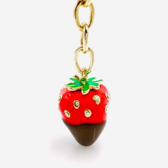 ‼️SOLD‼️ Kate Spade Creme De La Creme Strawberry Keychain - Picture 4 of 8